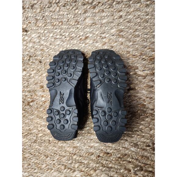 REEBOK X CARDI B WOMEN'S 6 CLASSIC LEATHER ATHLETIC SNEAKER BLACK GY1942 - Picture 11 of 11